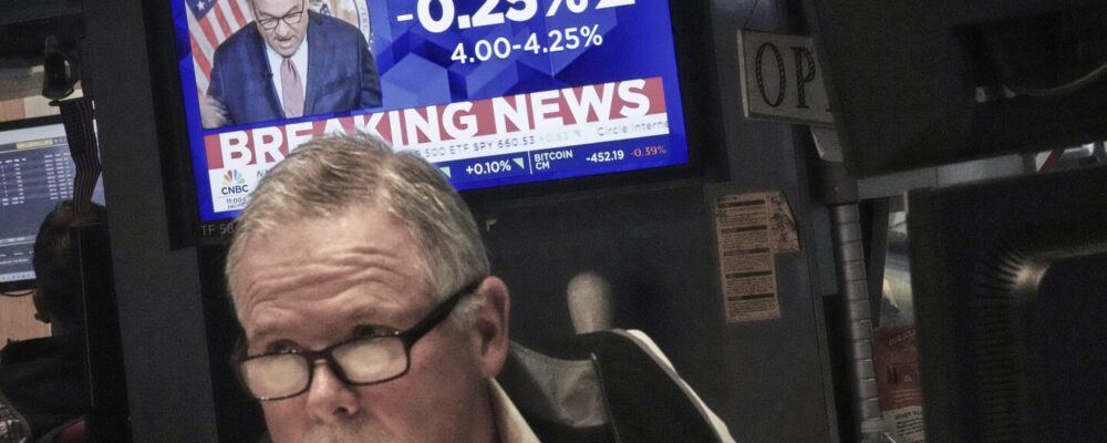 DC’s shutdown hasn't stopped the stock market. Here’s what may