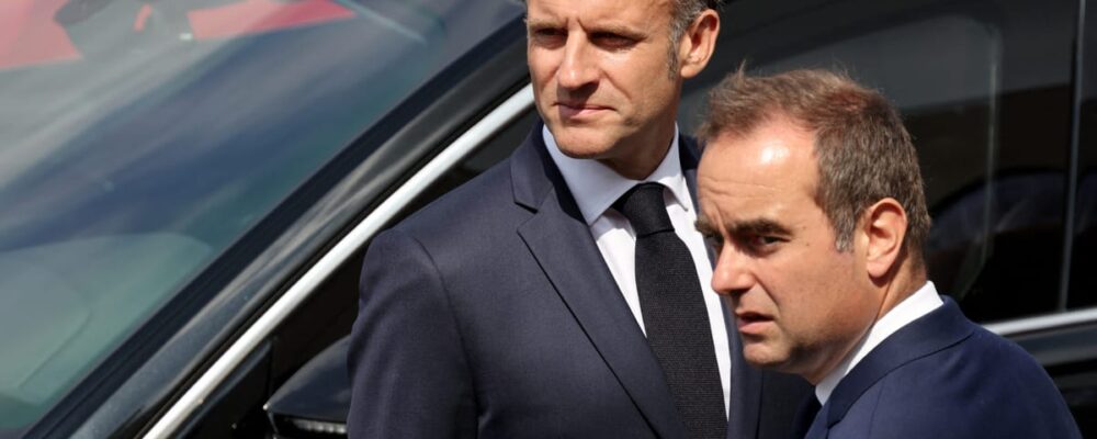 Macron accepts PM’s resignation, then tasks him with emergency talks – POLITICO