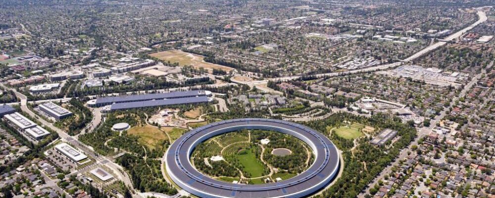 A tangled web of deals stokes AI bubble fears in Silicon Valley